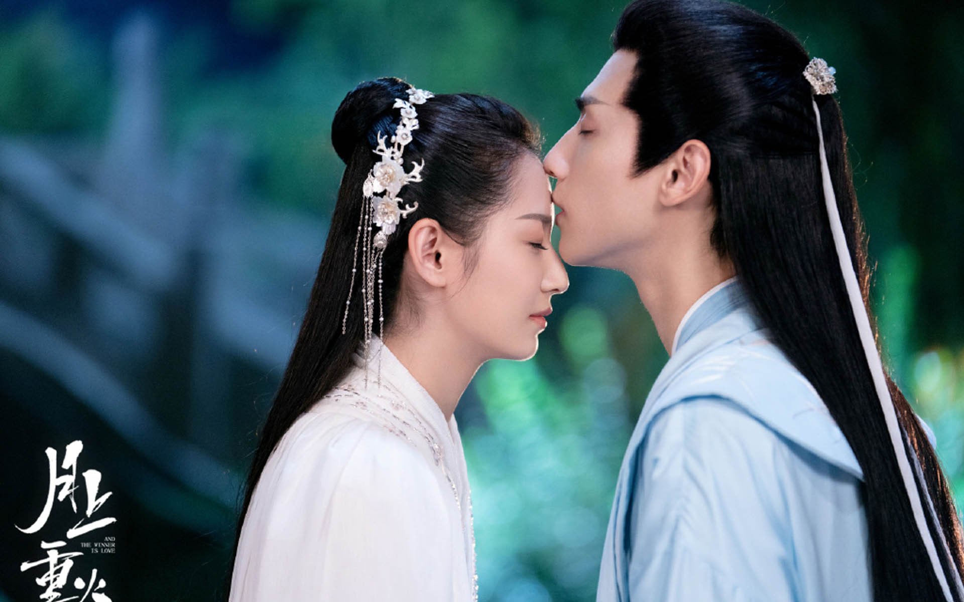 AYX SPORTS-激烈较量在即，球迷们期待双方大比拼，激烈的足球联赛